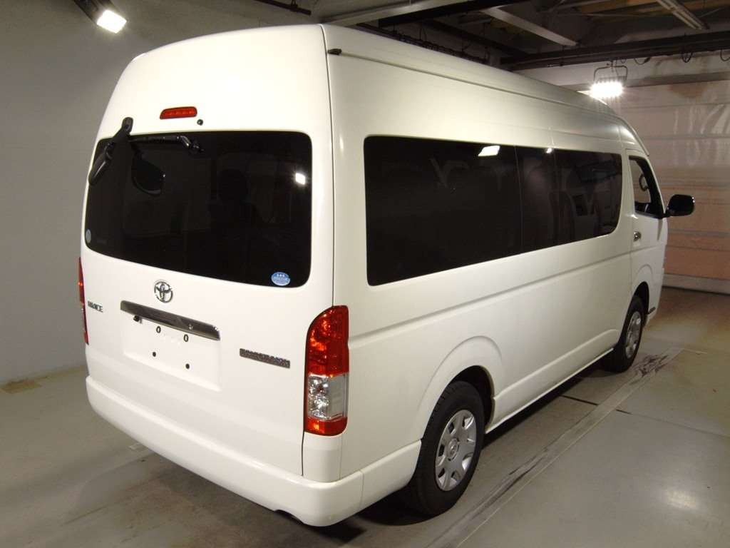 2017 Toyota Hiace Wagon TRH229W[1]