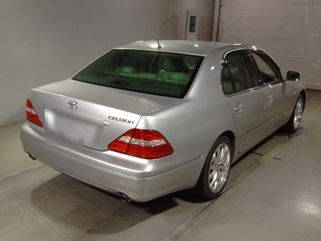 2003 Toyota Celsior UCF30[1]