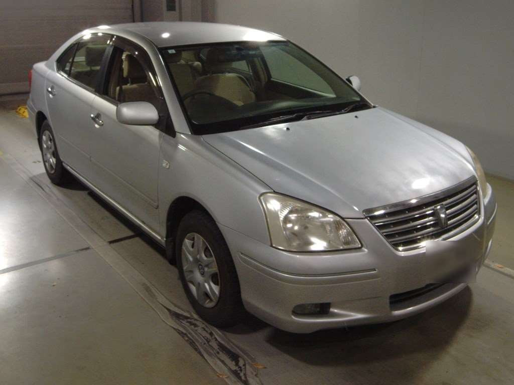 2005 Toyota Premio ZZT240[2]