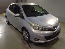 2013 Toyota Vitz