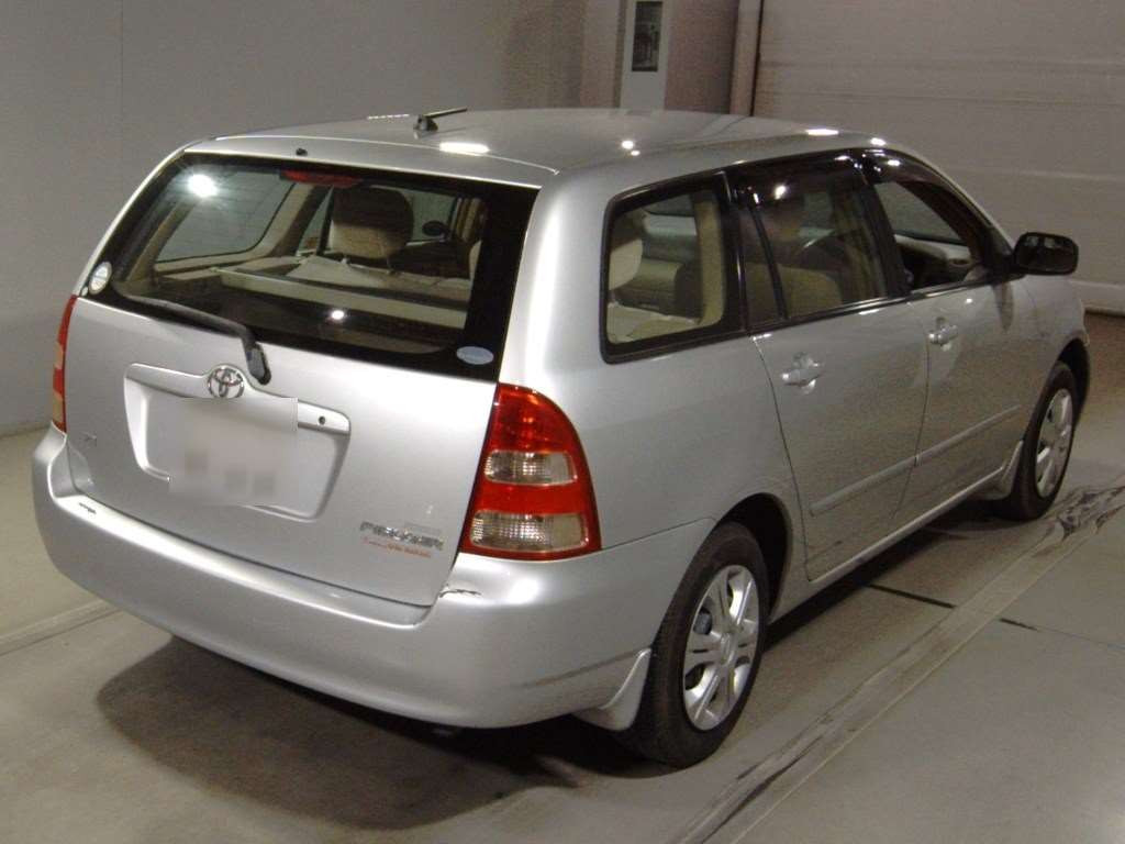 2002 Toyota Corolla Fielder NZE121G[1]