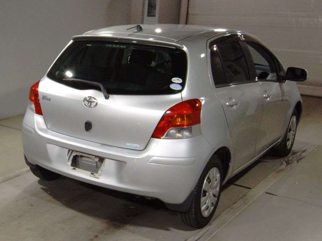 2010 Toyota Vitz KSP90[1]