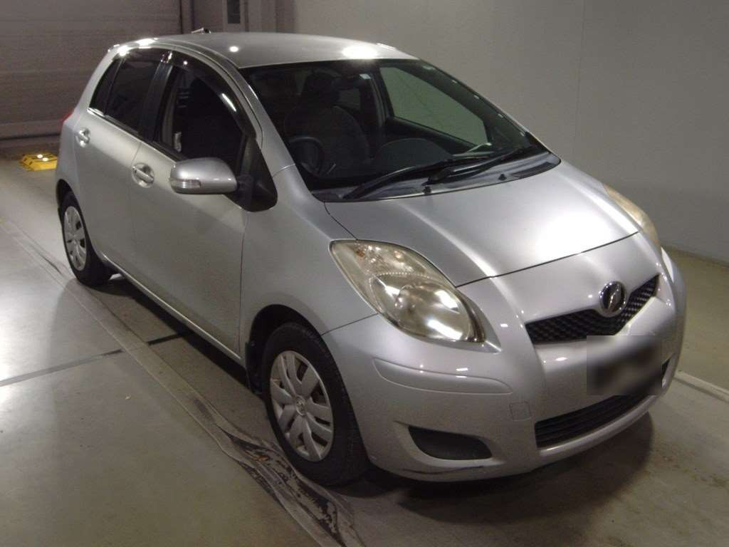 2010 Toyota Vitz KSP90[2]