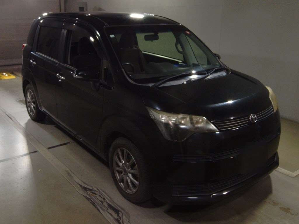 2012 Toyota Spade NCP141[2]