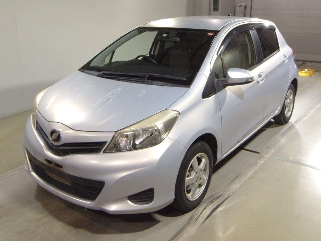 2013 Toyota Vitz NSP130[0]