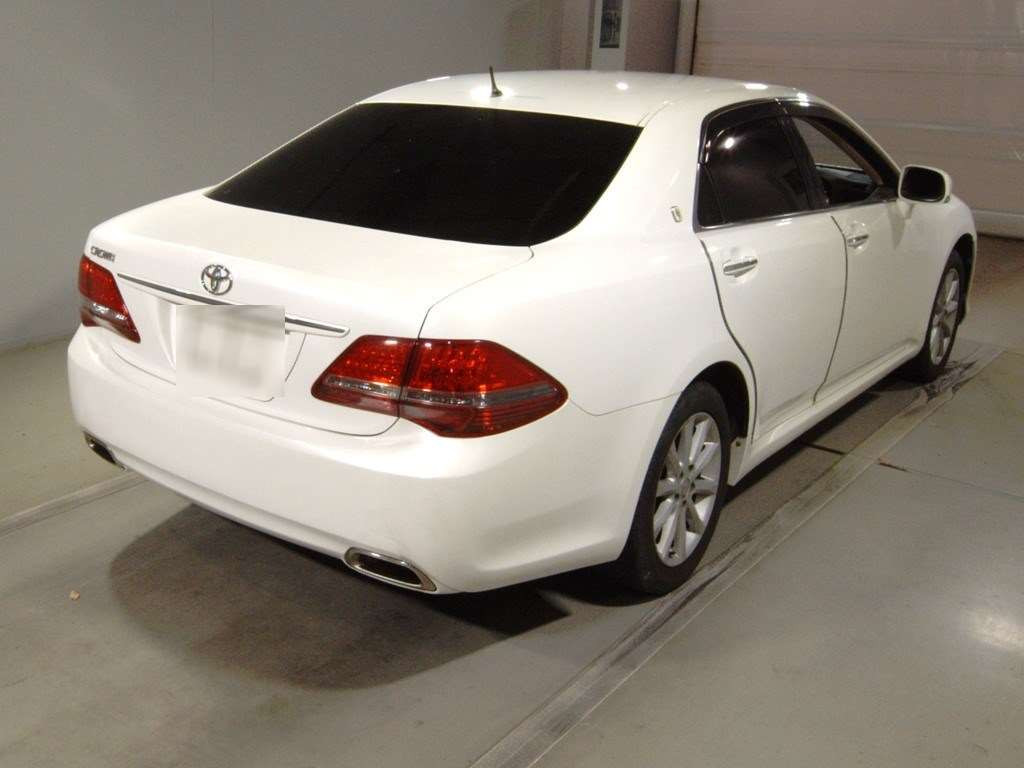 2008 Toyota Crown GRS200[1]