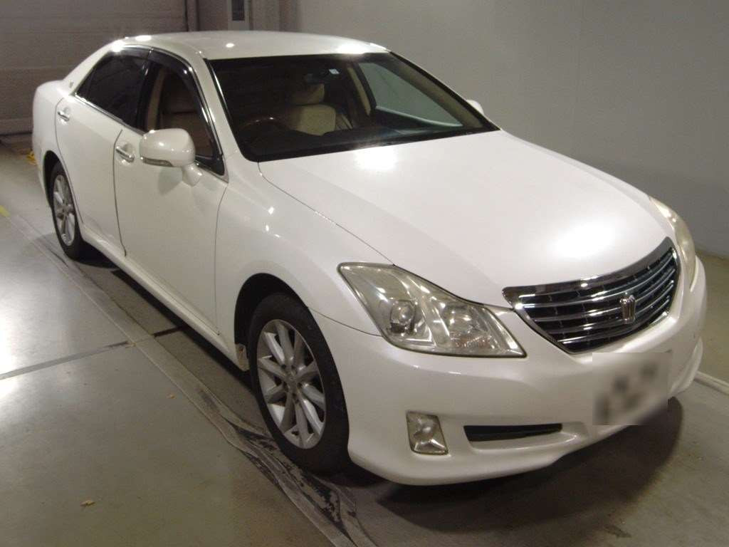 2008 Toyota Crown GRS200[2]