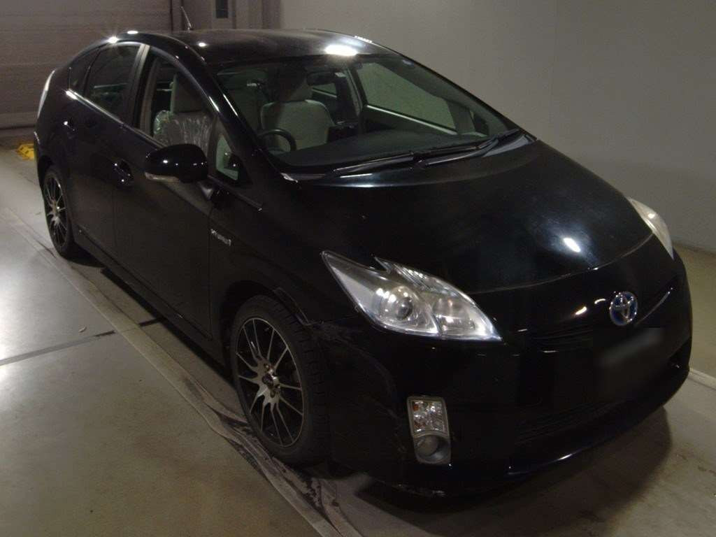 2010 Toyota Prius ZVW30[2]