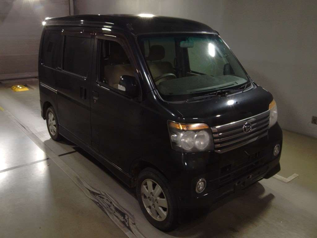 2014 Daihatsu Atrai Wagon S331G[2]