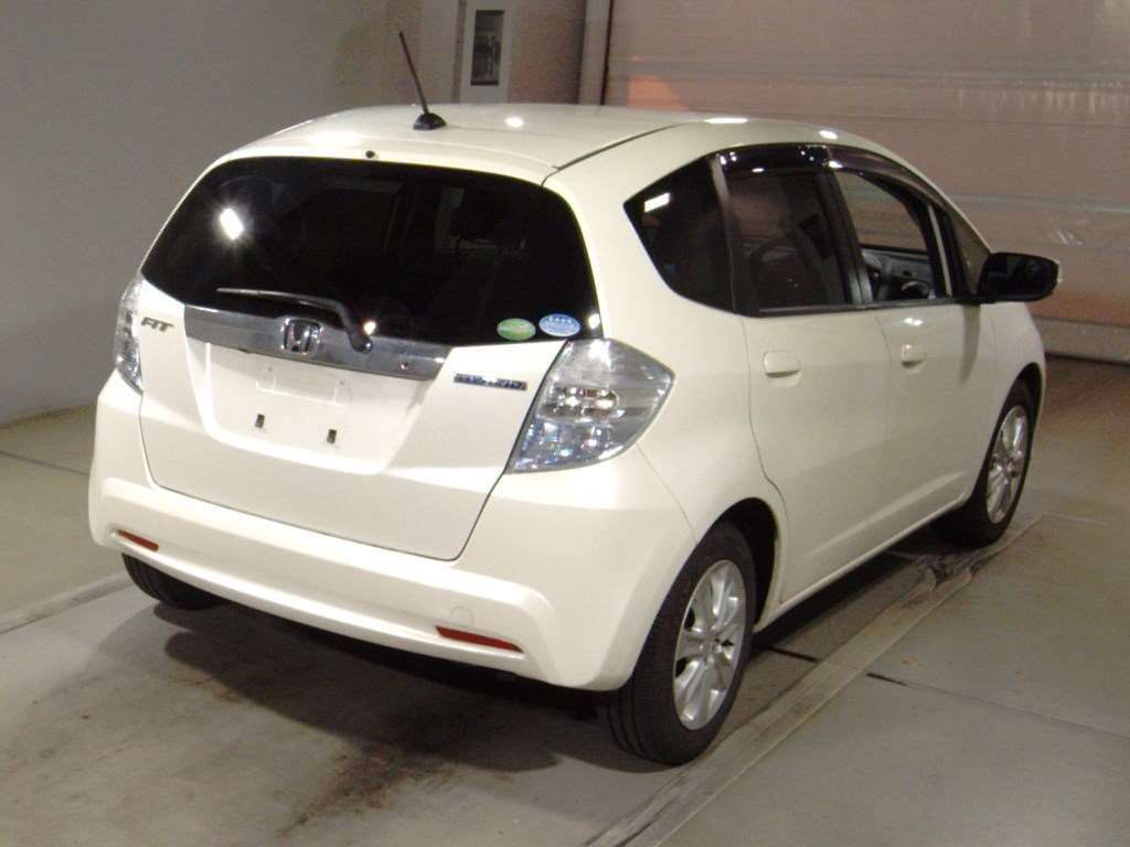 2012 Honda Fit Hybrid GP1[1]