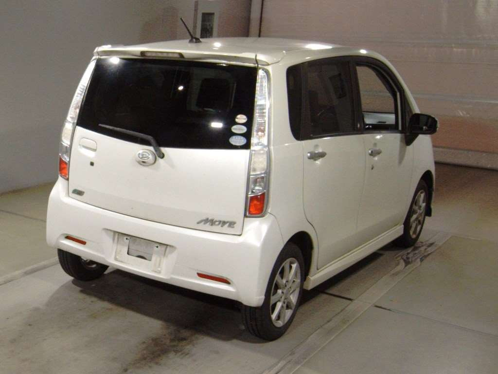 2011 Daihatsu Move LA100S[1]