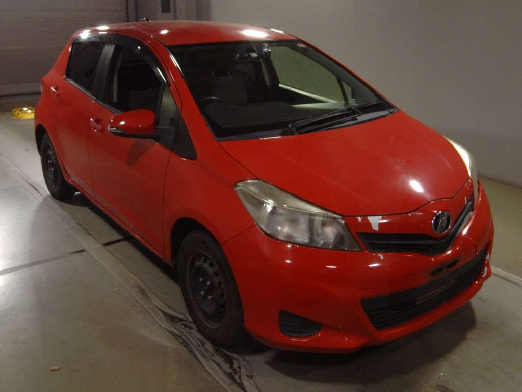 2012 Toyota Vitz NSP130[2]