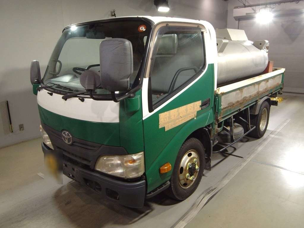 2012 Toyota Dyna Truck XZU675[0]