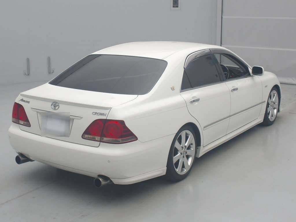 2007 Toyota Crown GRS180[1]