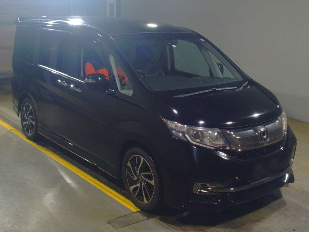 2016 Honda Step WGN Spada RP3[2]