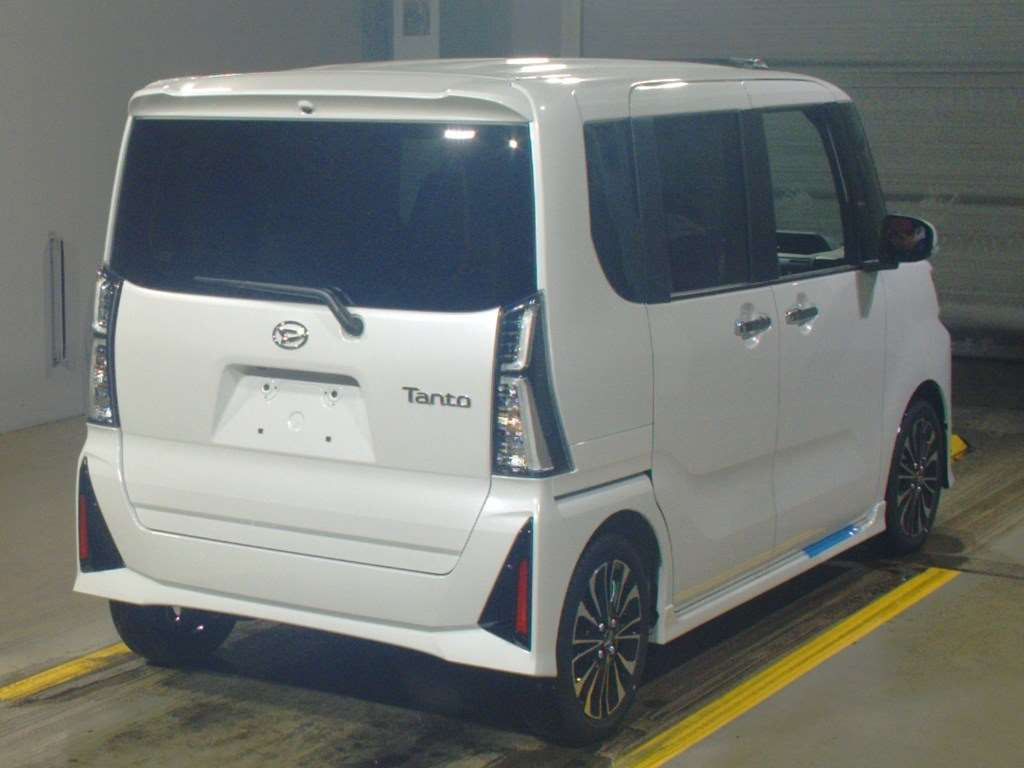 2024 Daihatsu Tanto Custom LA650S[1]