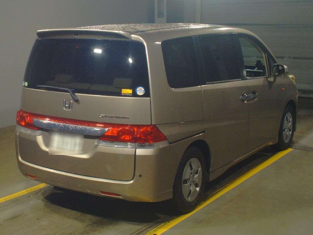 2005 Honda Step WGN RG1[1]