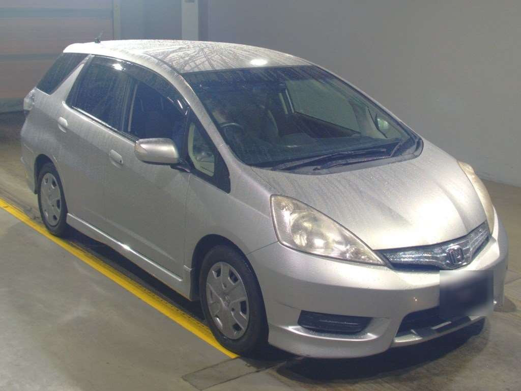 2012 Honda Fit Shuttle Hybrid GP2[2]