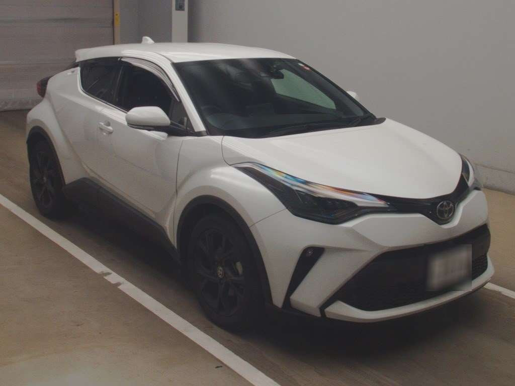 2023 Toyota C-HR NGX10[2]