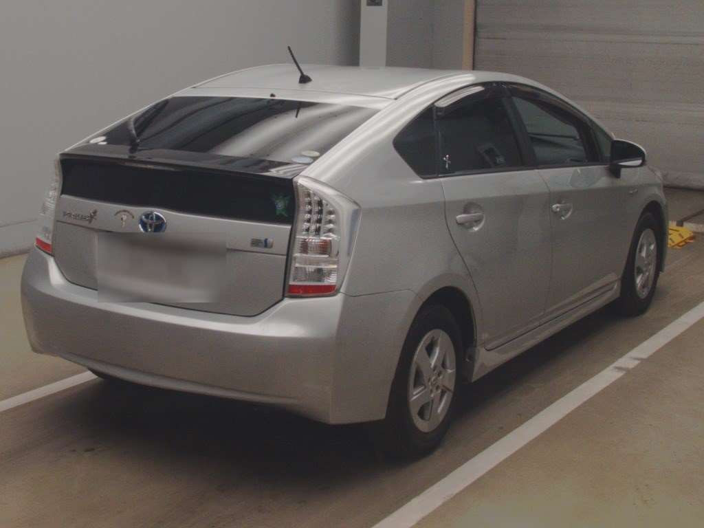 2012 Toyota Prius ZVW30[1]