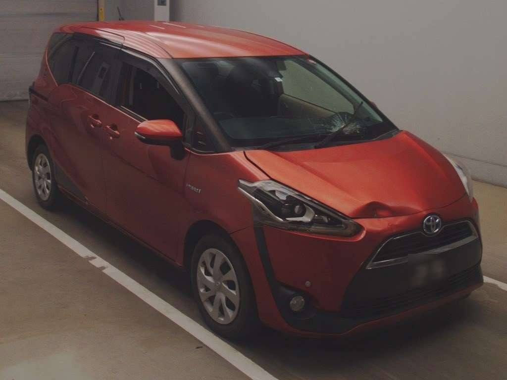 2016 Toyota Sienta NHP170G[2]