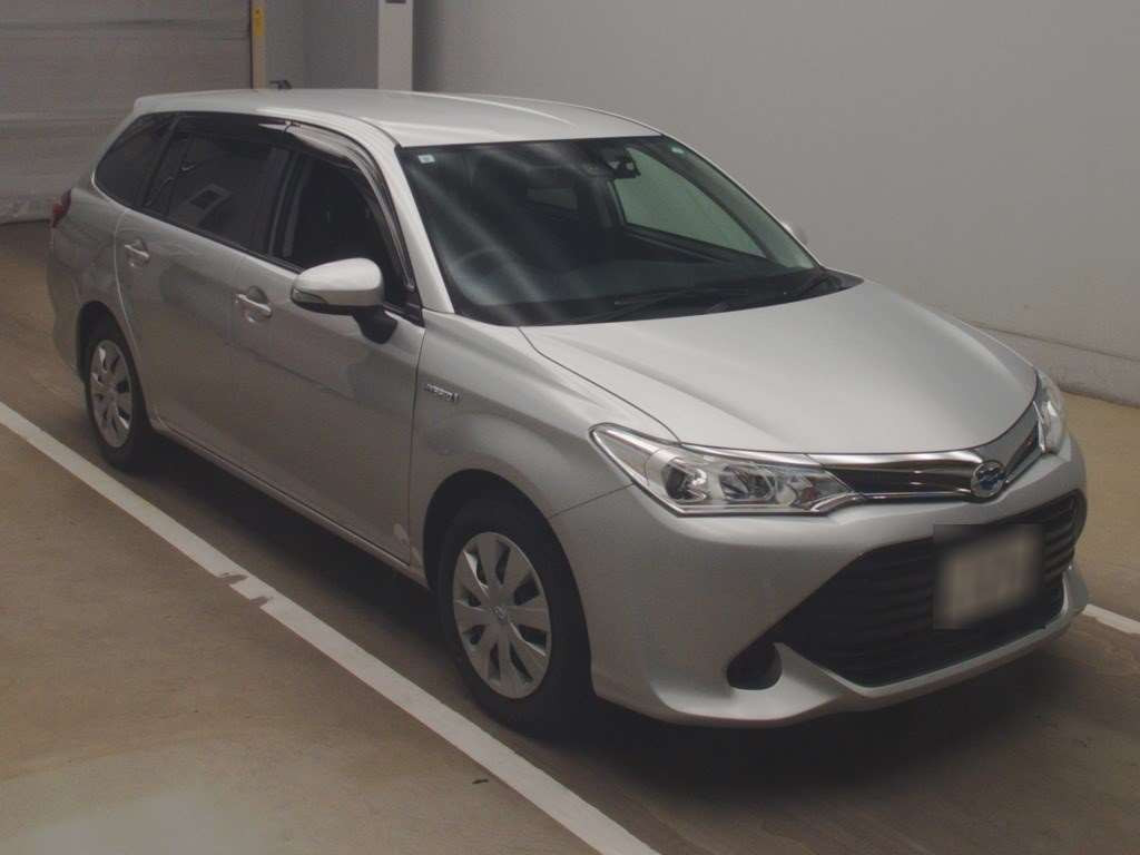 2017 Toyota Corolla Fielder NKE165G[2]