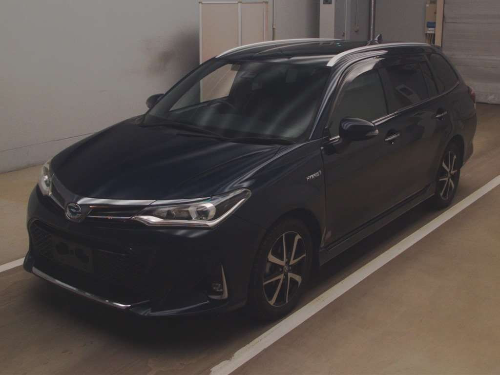 2017 Toyota Corolla Fielder NKE165G[0]