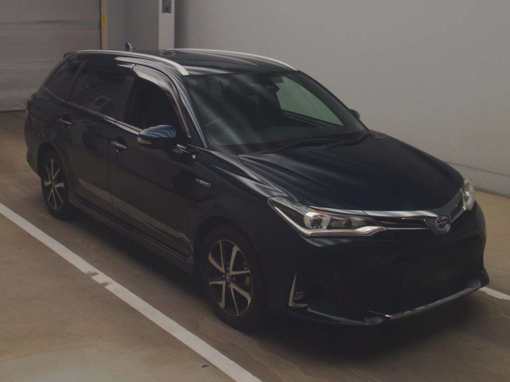 2017 Toyota Corolla Fielder NKE165G[2]