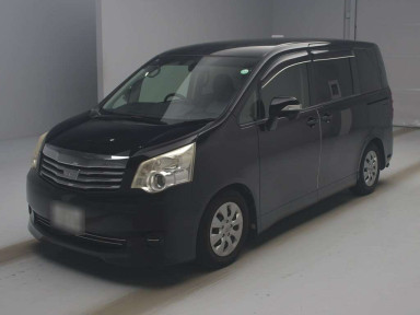 2011 Toyota Noah