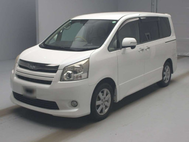 2008 Toyota Noah