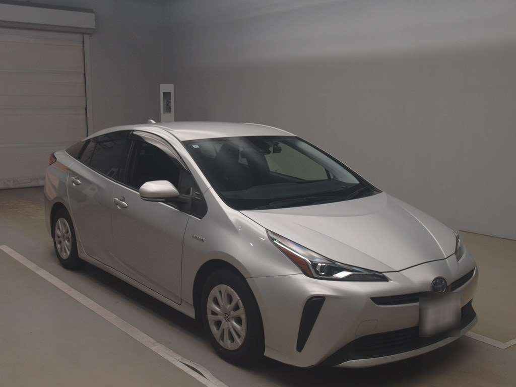 2019 Toyota Prius ZVW51[2]