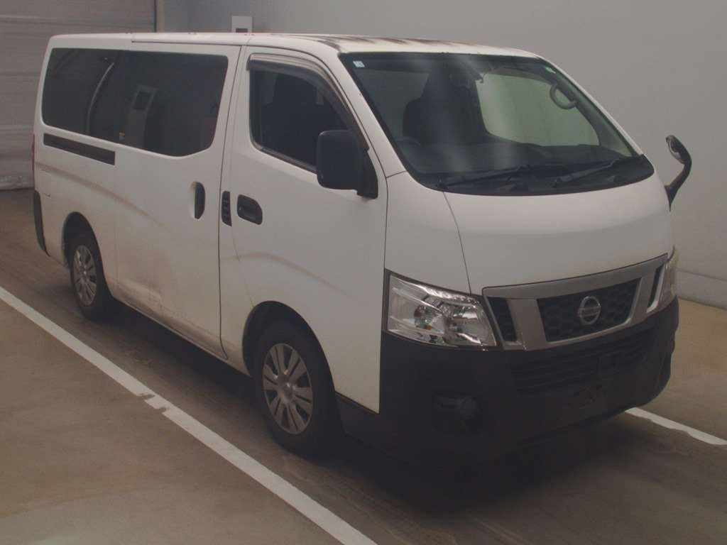 2017 Nissan NV350 CARAVAN VAN VW2E26[2]