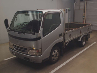 2003 Toyota Dyna Truck