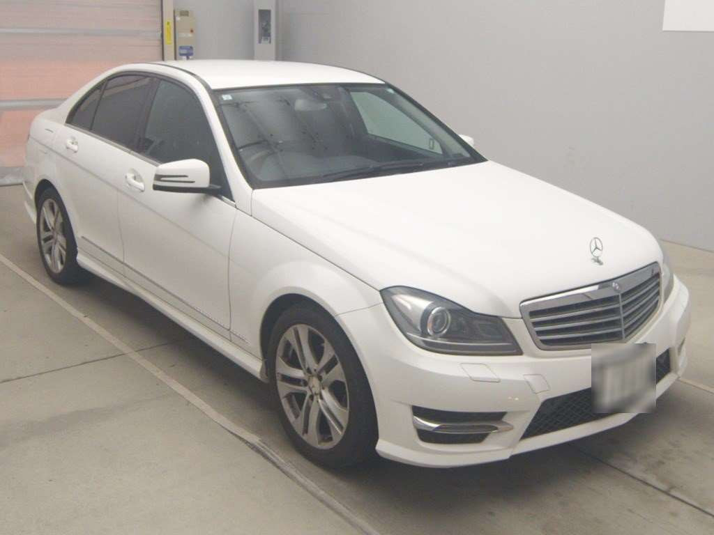 2013 Mercedes Benz C-Class 204049[2]