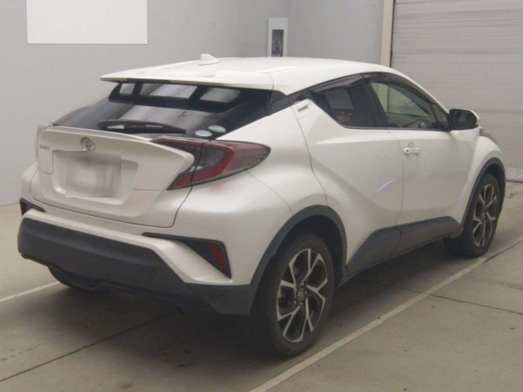 2016 Toyota C-HR NGX50[1]