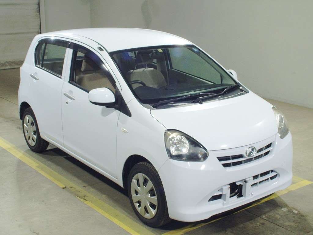 2011 Daihatsu Mira es LA310S[2]