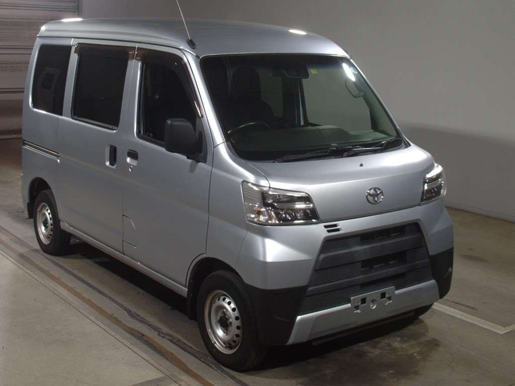 2020 Toyota Pixis Van S321M[2]