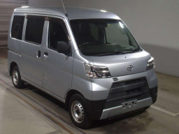 2020 Toyota Pixis Van