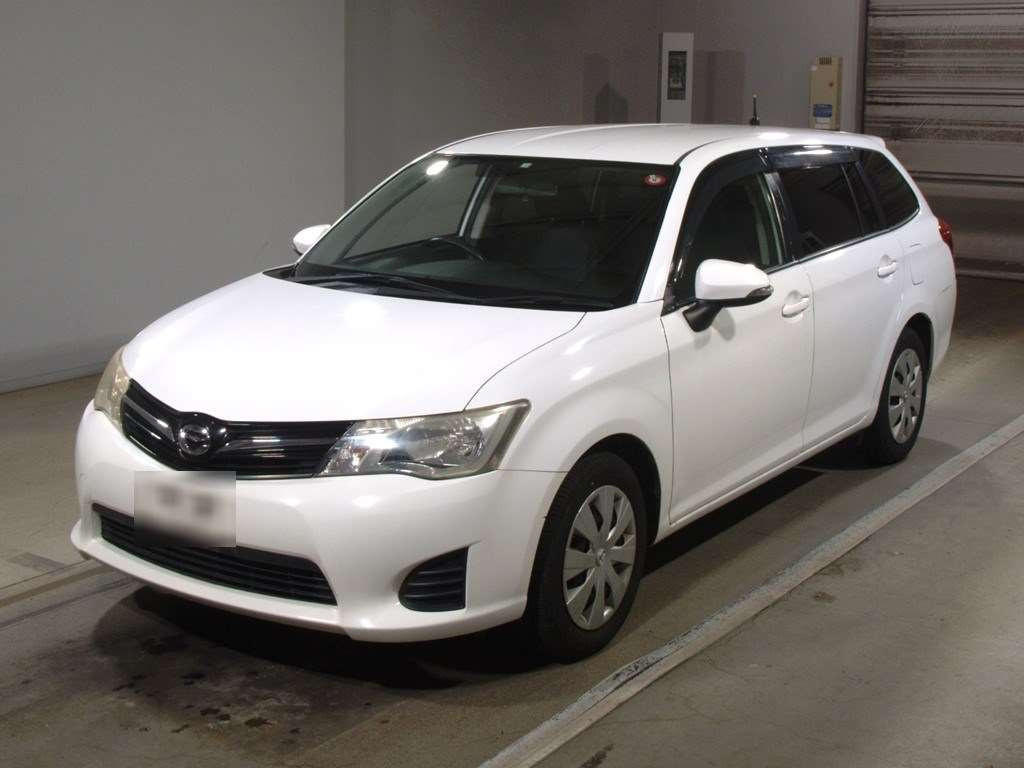 2013 Toyota Corolla Fielder NZE161G[0]