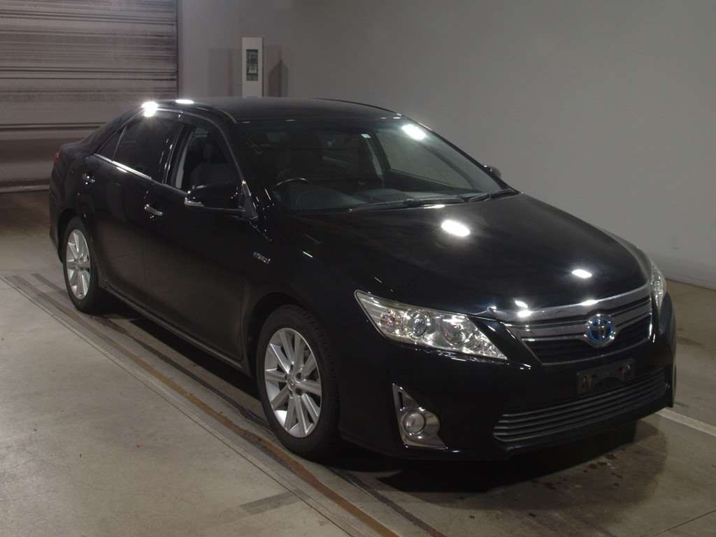 2014 Toyota Camry AVV50[2]