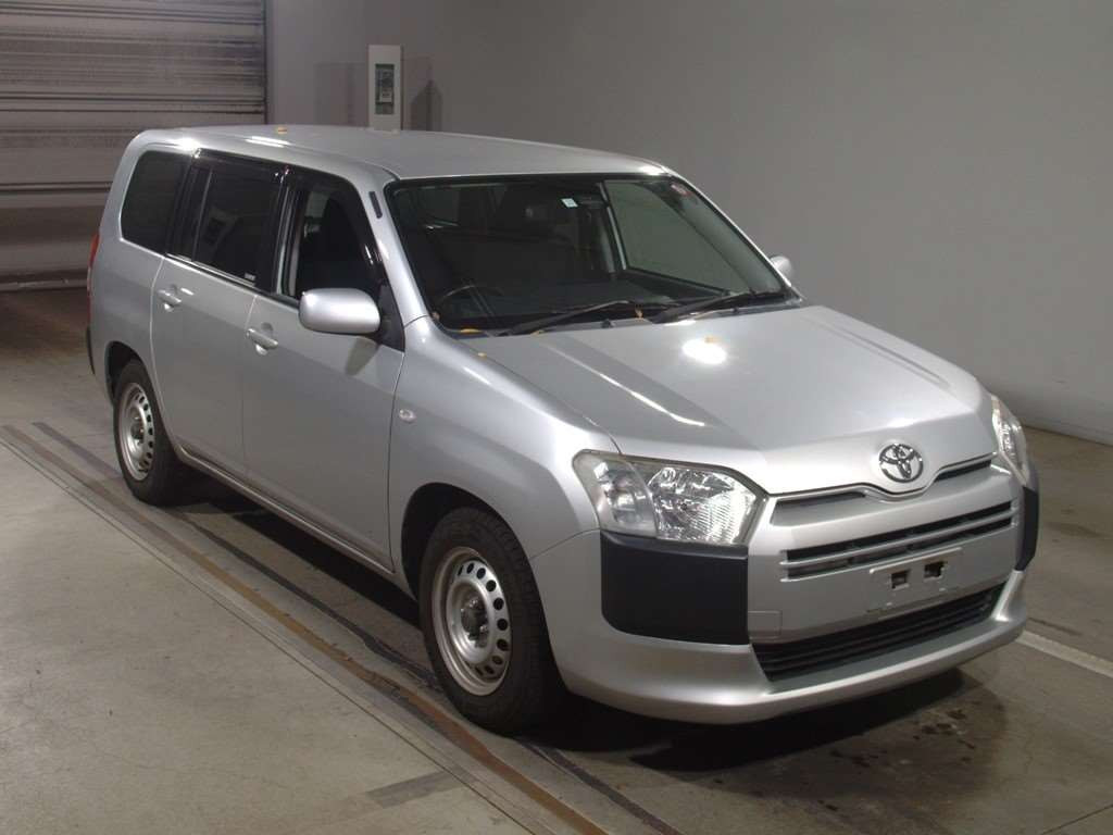 2017 Toyota Succeed NCP160V[2]