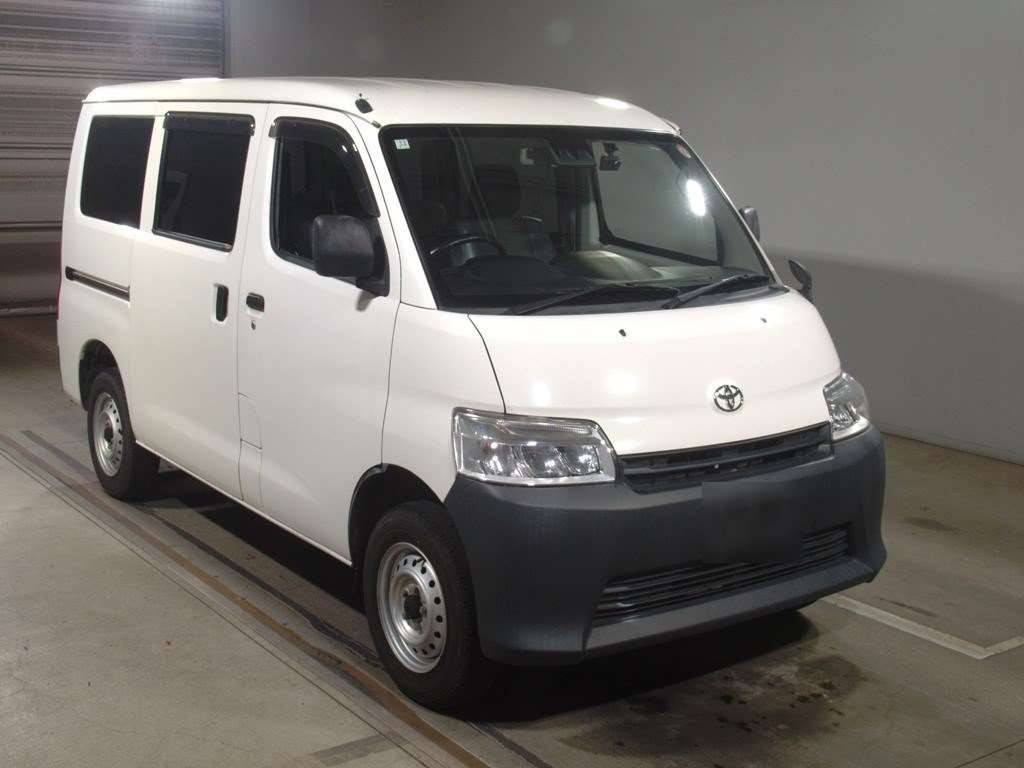 2020 Toyota Townace Van S403M[2]