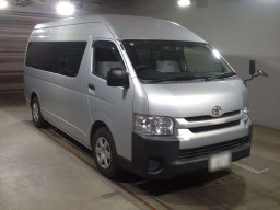 2017 Toyota Hiace Commuter