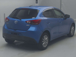 2016 Mazda Demio