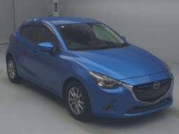 2016 Mazda Demio