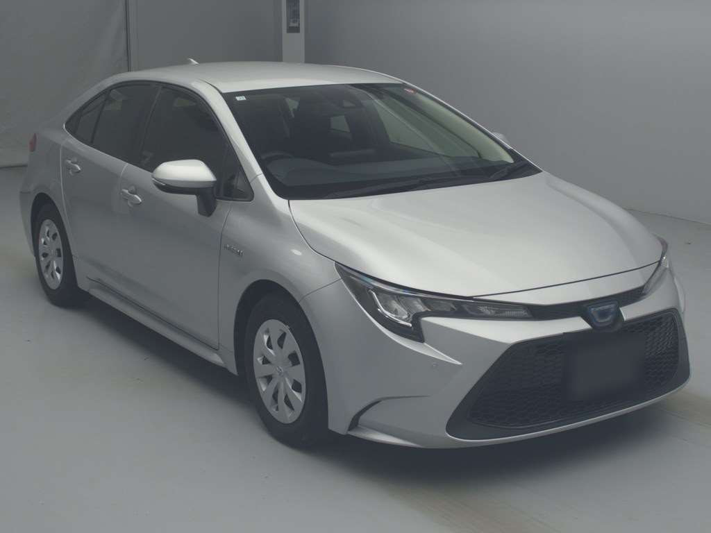 2019 Toyota Corolla Sedan ZWE211[2]