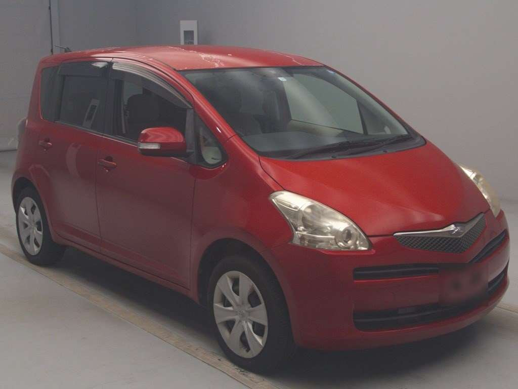 2009 Toyota Ractis SCP100[2]