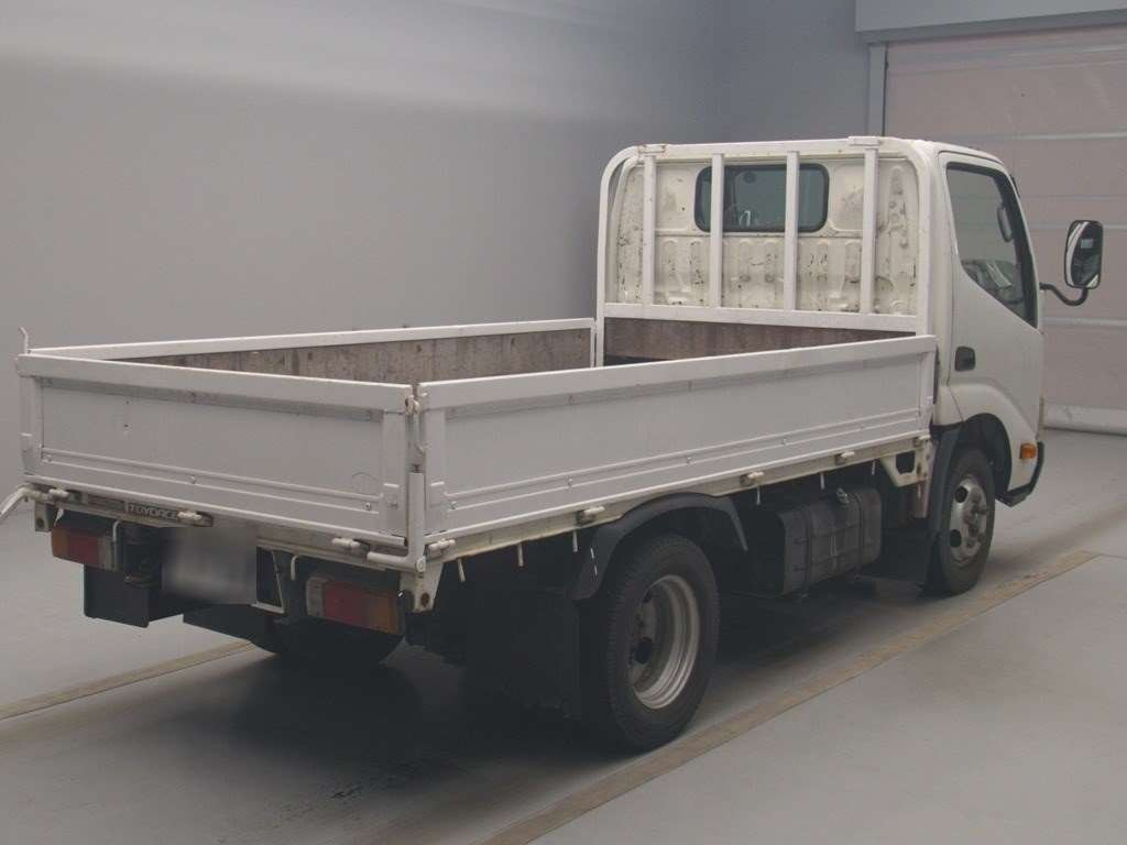 2010 Toyota Toyoace Truck XZU308[1]