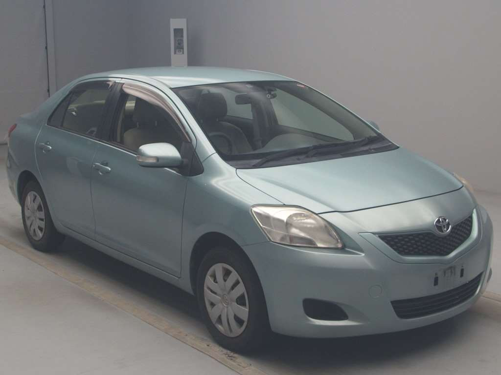 2011 Toyota Belta SCP92[2]