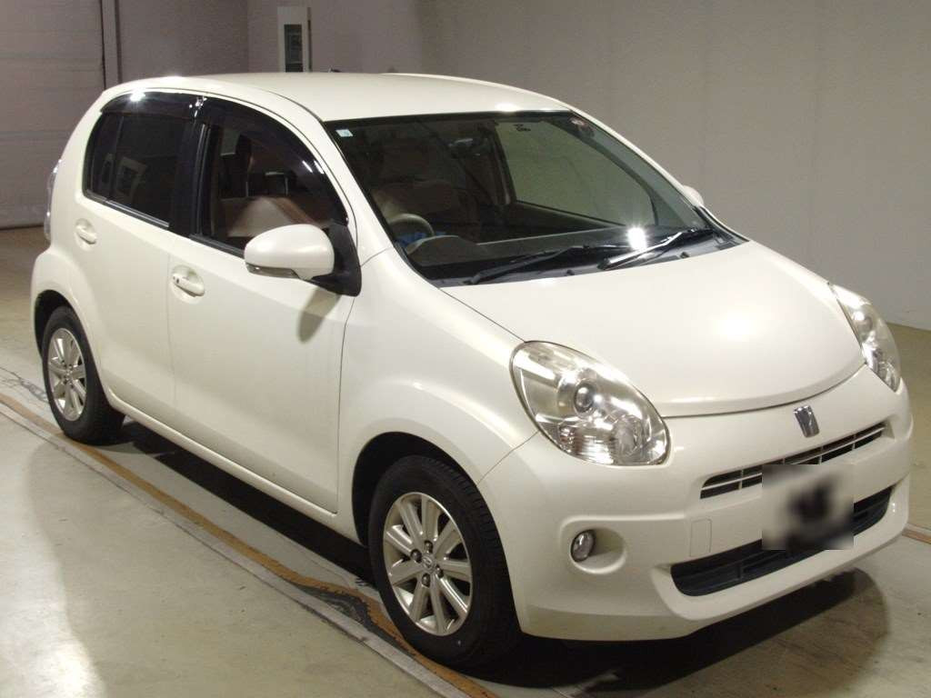 2012 Toyota Passo NGC30[2]